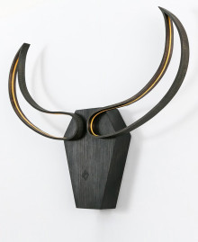 Деревянный светильник Bull skull