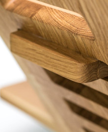 Wooden ergonomic laptop table