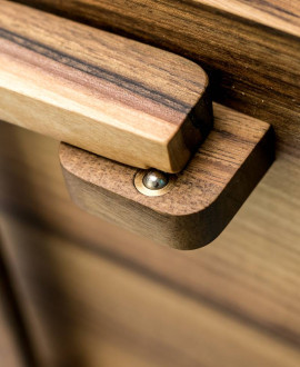 Wooden tray with legs