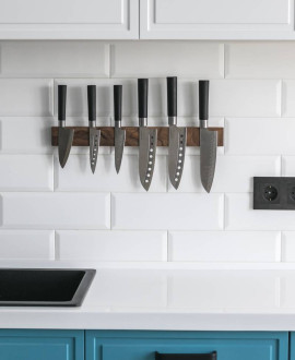 Wall-mounted wooden magnetic holder
