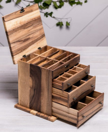 Wooden jewellery box